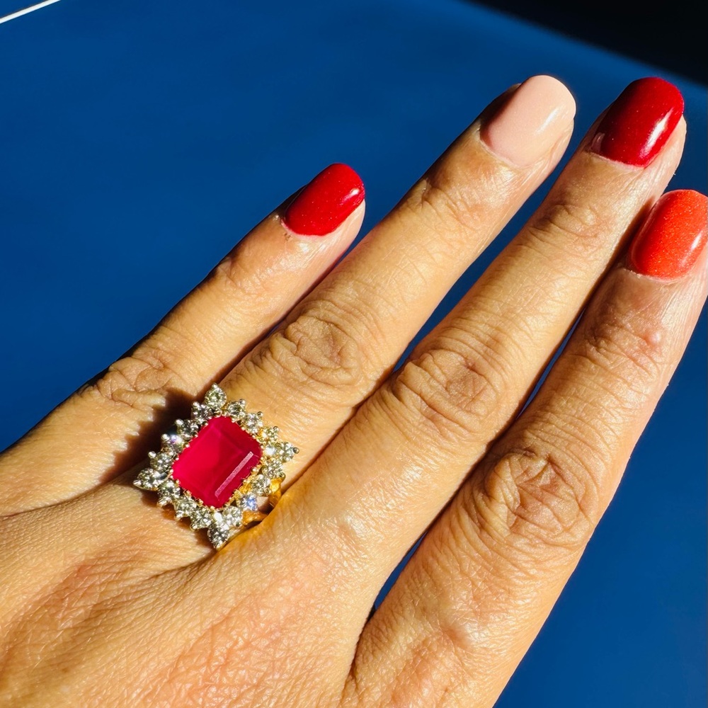 Gorgeous diamond ruby ring